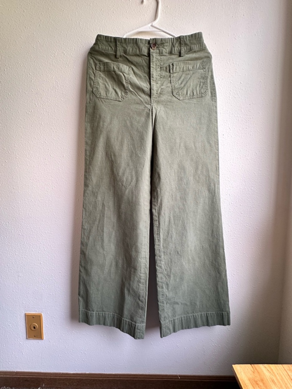 J. Crew Re-Imagined Wide-Leg Chino Pants in Olive Green - Size 28 (6)
